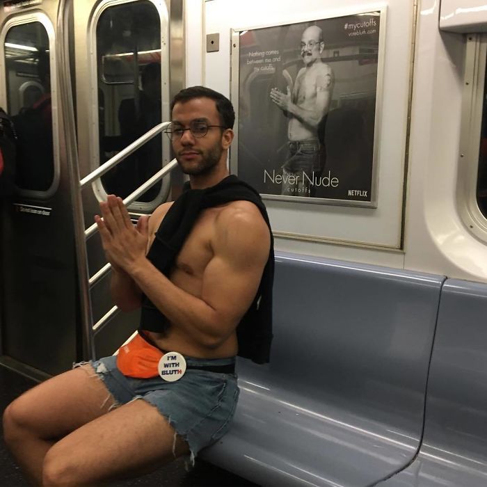 104 Times People Had To Look Twice To Understand What They Were Seeing On The Subway