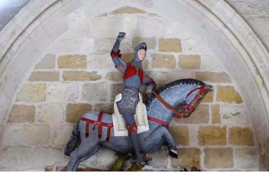 500-Year-Old Artwork Was Restored, And The Internet Can’t Stop Laughing 500-Year-Old Artwork Was Restored, And The Internet Can’t Stop Laughing