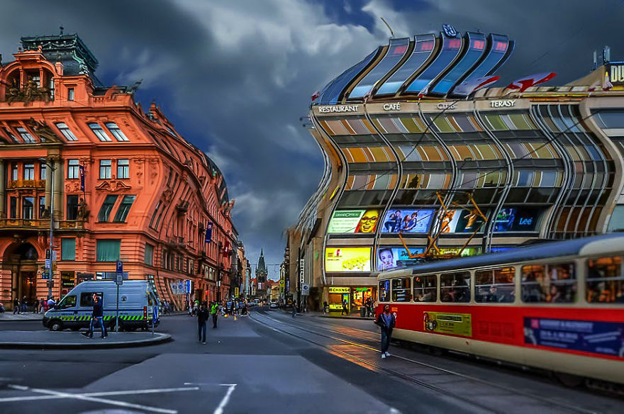 I Create Different, Distorted World