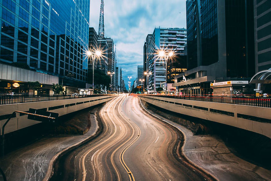 I Create Different, Distorted World