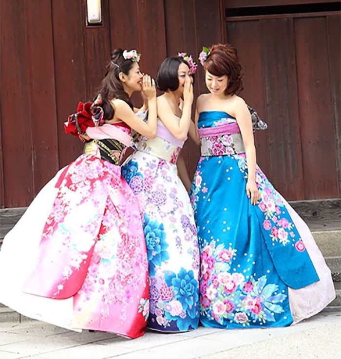 Brides In Japan Are Turning Their Traditional Kimonos Into Extraordinary Wedding Dresses