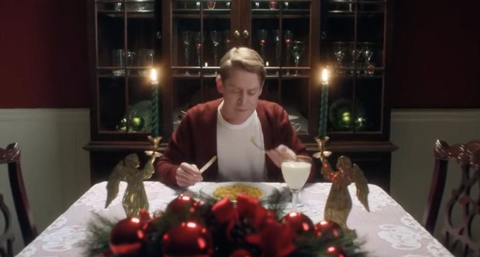 Somebody Compares &#8216;Home Alone&#8217; 1990 Vs 2018 Ad Side By Side, And People Notice Macaulay Culkin Looks Healthy