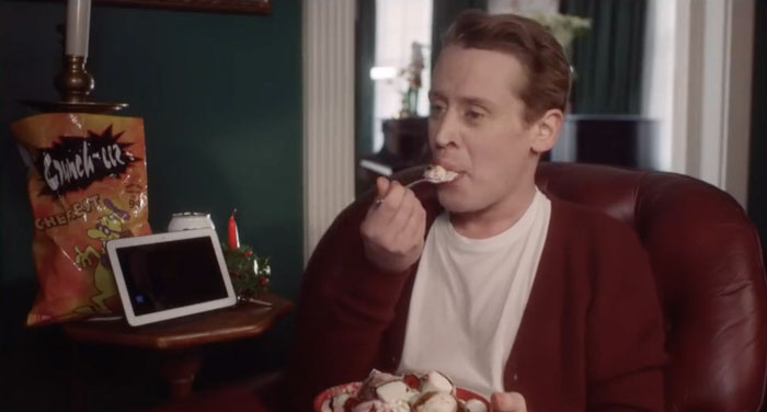 Somebody Compares &#8216;Home Alone&#8217; 1990 Vs 2018 Ad Side By Side, And People Notice Macaulay Culkin Looks Healthy