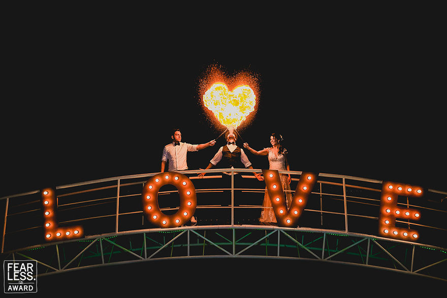 The Best Wedding Photos Of 2018 Show What Happens When You Pay For A Good Photographer