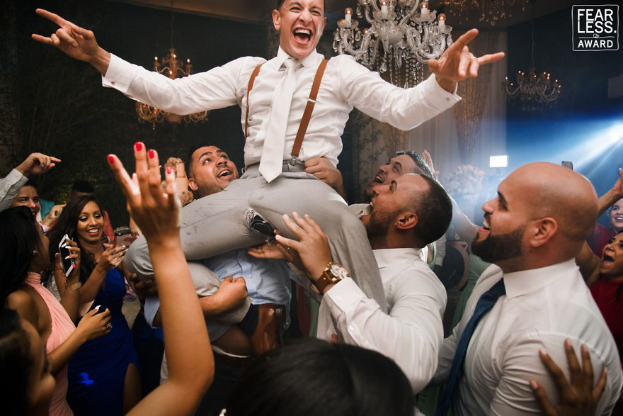 The Best Wedding Photos Of 2018 Show What Happens When You Pay For A Good Photographer