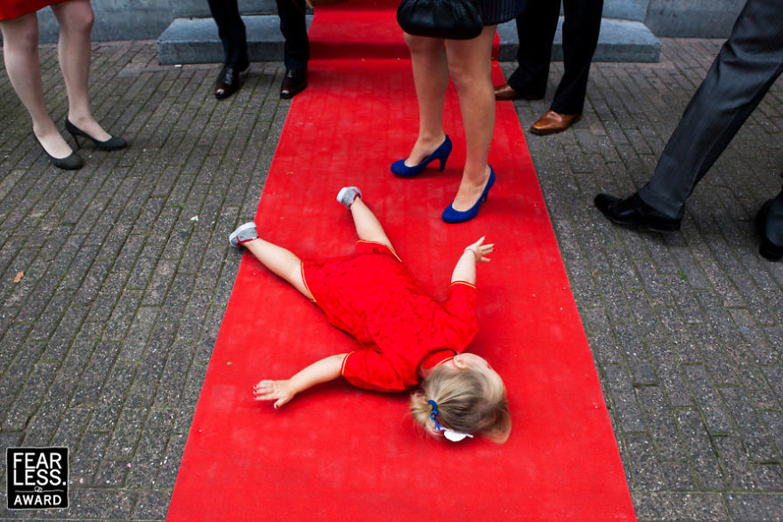 The Best Wedding Photos Of 2018 Show What Happens When You Pay For A Good Photographer