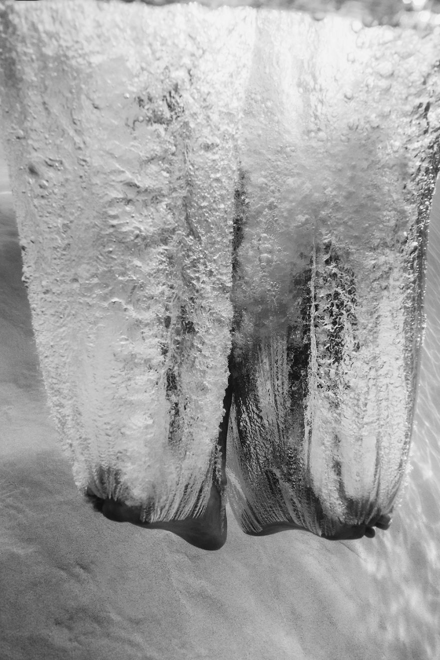 This Australian Photographer Captured 21 Ghostlike Portraits Of Bodysurfers This Australian Photographer Captured 21 Ghostlike Portraits Of Bodysurfers