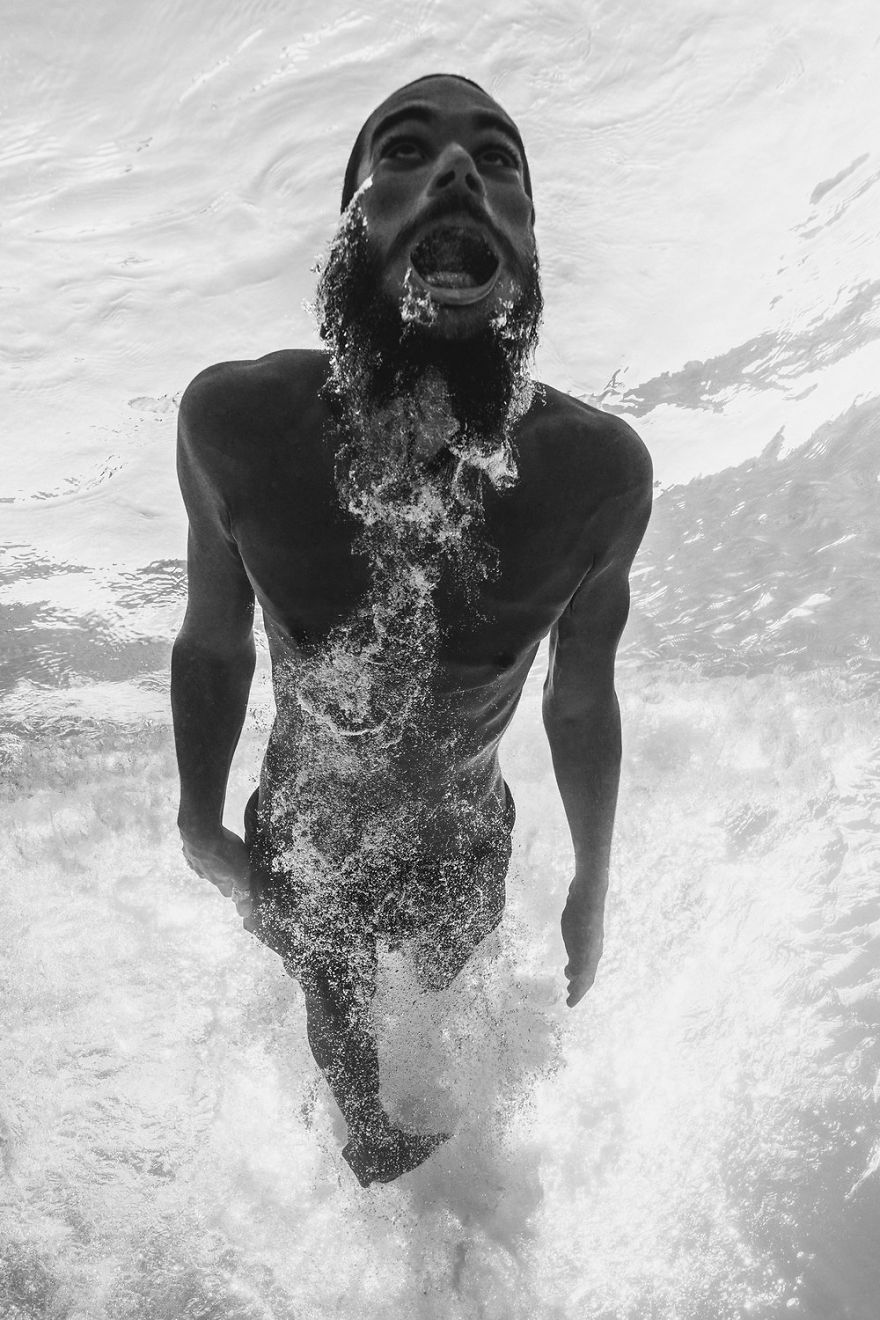 This Australian Photographer Captured 21 Ghostlike Portraits Of Bodysurfers This Australian Photographer Captured 21 Ghostlike Portraits Of Bodysurfers