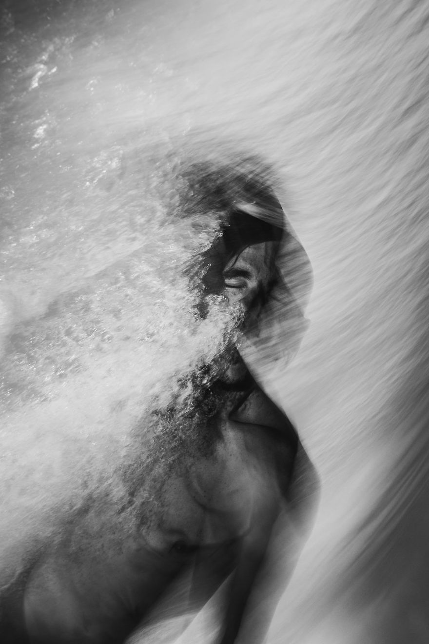 This Australian Photographer Captured 21 Ghostlike Portraits Of Bodysurfers This Australian Photographer Captured 21 Ghostlike Portraits Of Bodysurfers