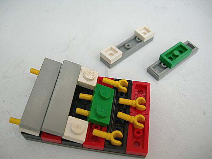People Are Posting ‘Illegal’ Lego Building Techniques And They Are Actually Genius People Are Posting ‘Illegal’ Lego Building Techniques And They Are Actually Genius