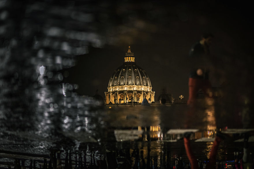 I Captured The Ancient Beauty Of Rome In The Rain