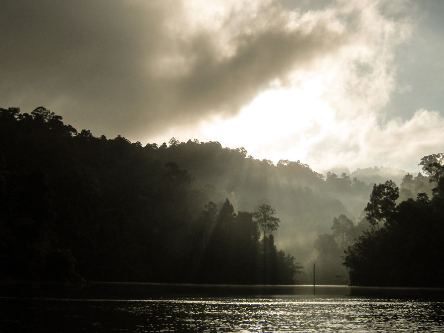 I Photographed Thailand With A £5 Camera I Photographed Thailand With A £5 Camera