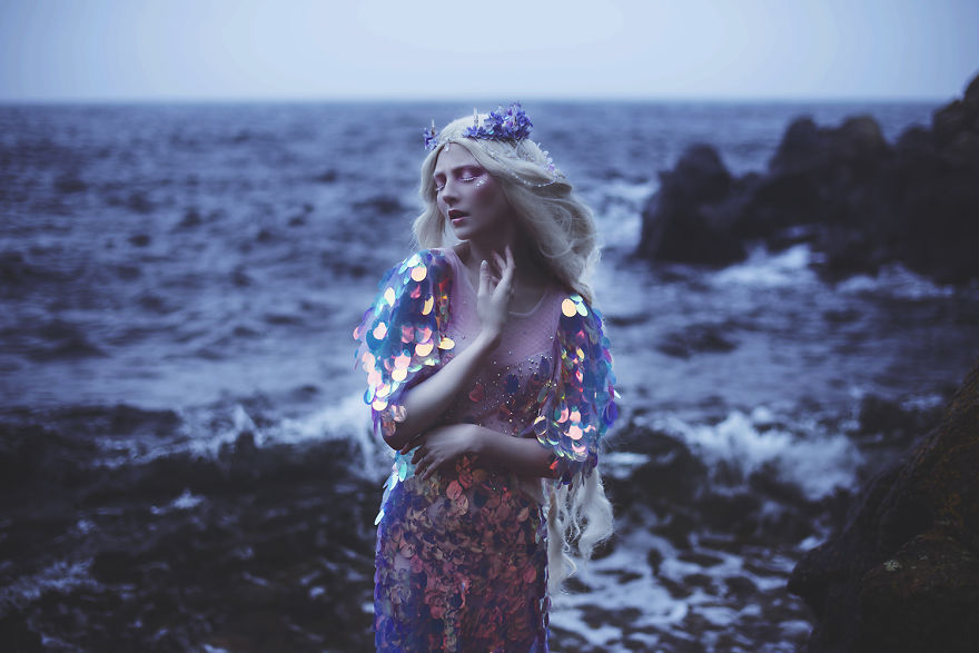 I Created A Dark Fantasy Photography Series About Mermaids Forced To Live On Land I Created A Dark Fantasy Photography Series About Mermaids Forced To Live On Land