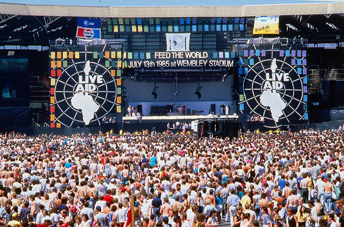 Someone Made A Side-By-Side Comparison Of Rami Malek And Freddie Mercury An Live Aid, And It’s Like Watching The Same Person Someone Made A Side-By-Side Comparison Of Rami Malek And Freddie Mercury An Live Aid, And It’s Like Watching The Same Person