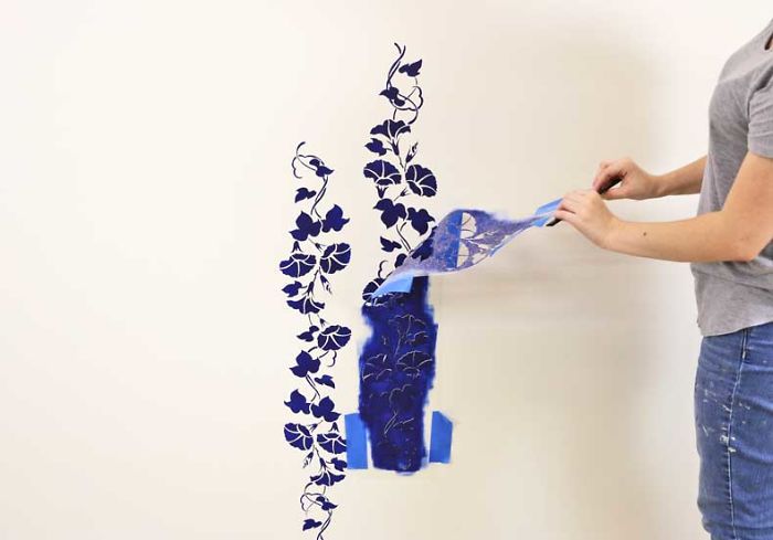 DIY Floral Accent Wall With Stencils DIY Floral Accent Wall With Stencils
