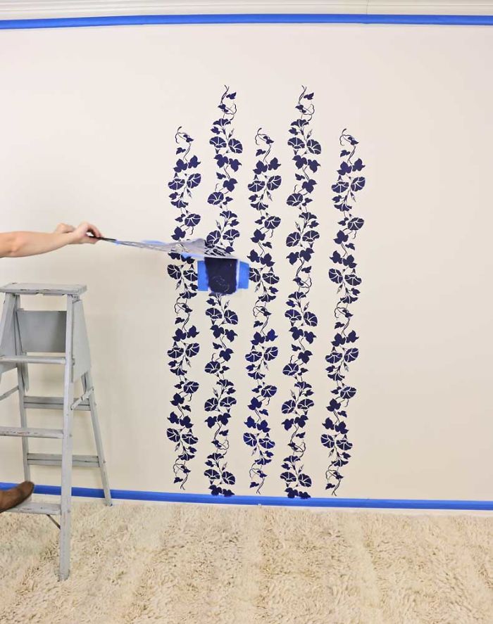 DIY Floral Accent Wall With Stencils DIY Floral Accent Wall With Stencils