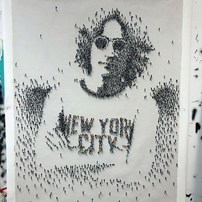 These 8 Paintings Are Filled With Easter Eggs That Are Only Visible When You Zoom In These 8 Paintings Are Filled With Easter Eggs That Are Only Visible When You Zoom In