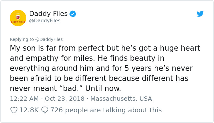 Boy Cries Uncontrollably After Getting Bullied For Wearing Nail Polish, And His Dad’s Response Goes Viral Boy Cries Uncontrollably After Getting Bullied For Wearing Nail Polish, And His Dad’s Response Goes Viral