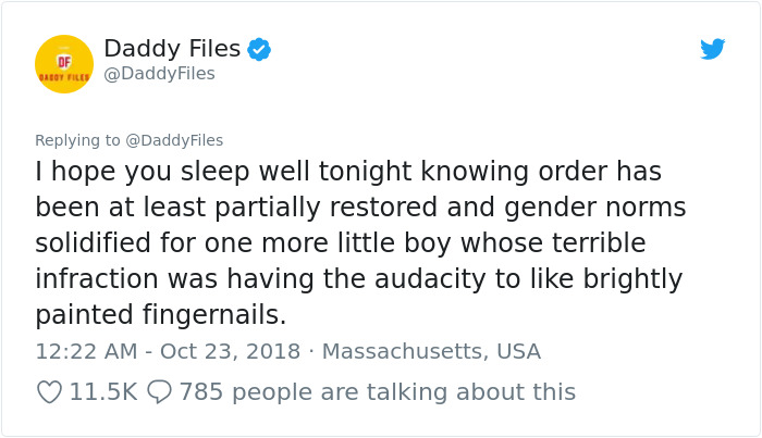 Boy Cries Uncontrollably After Getting Bullied For Wearing Nail Polish, And His Dad’s Response Goes Viral Boy Cries Uncontrollably After Getting Bullied For Wearing Nail Polish, And His Dad’s Response Goes Viral