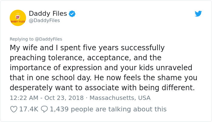 Boy Cries Uncontrollably After Getting Bullied For Wearing Nail Polish, And His Dad’s Response Goes Viral Boy Cries Uncontrollably After Getting Bullied For Wearing Nail Polish, And His Dad’s Response Goes Viral