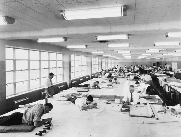 19 Amazing Vintage Photos That Show How People Worked Before AutoCAD