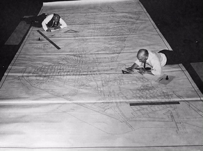 19 Amazing Vintage Photos That Show How People Worked Before AutoCAD