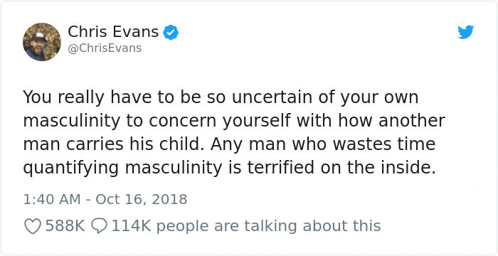 18 Best Responses To Piers Morgan Who Mocked Daniel Craig For Carrying His Baby In A ‘Emasculating’ Baby Carrier 18 Best Responses To Piers Morgan Who Mocked Daniel Craig For Carrying His Baby In A ‘Emasculating’ Baby Carrier