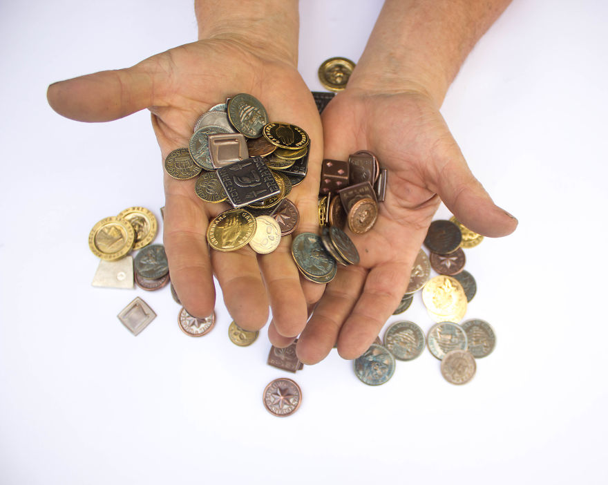 Shire Post Mint Makes Handmade Game Of Thrones Coins Shire Post Mint Makes Handmade Game Of Thrones Coins