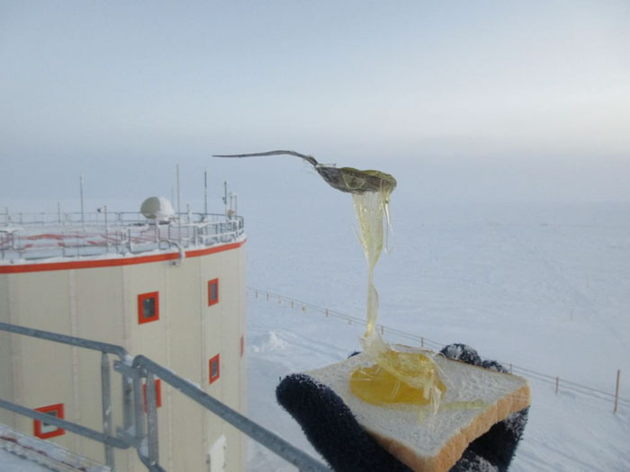 Astrobiologist Tries Cooking In Antarctica At -94ºF (-70ºC), And The Result Will Crack You Up
