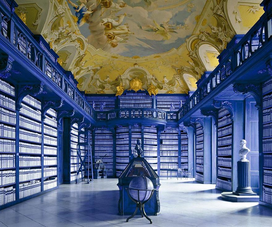 Photographer Goes Around The World In Search Of The Most Beautiful Libraries, And Here Is What He Found Photographer Goes Around The World In Search Of The Most Beautiful Libraries, And Here Is What He Found