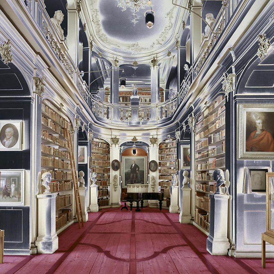 Photographer Goes Around The World In Search Of The Most Beautiful Libraries, And Here Is What He Found Photographer Goes Around The World In Search Of The Most Beautiful Libraries, And Here Is What He Found