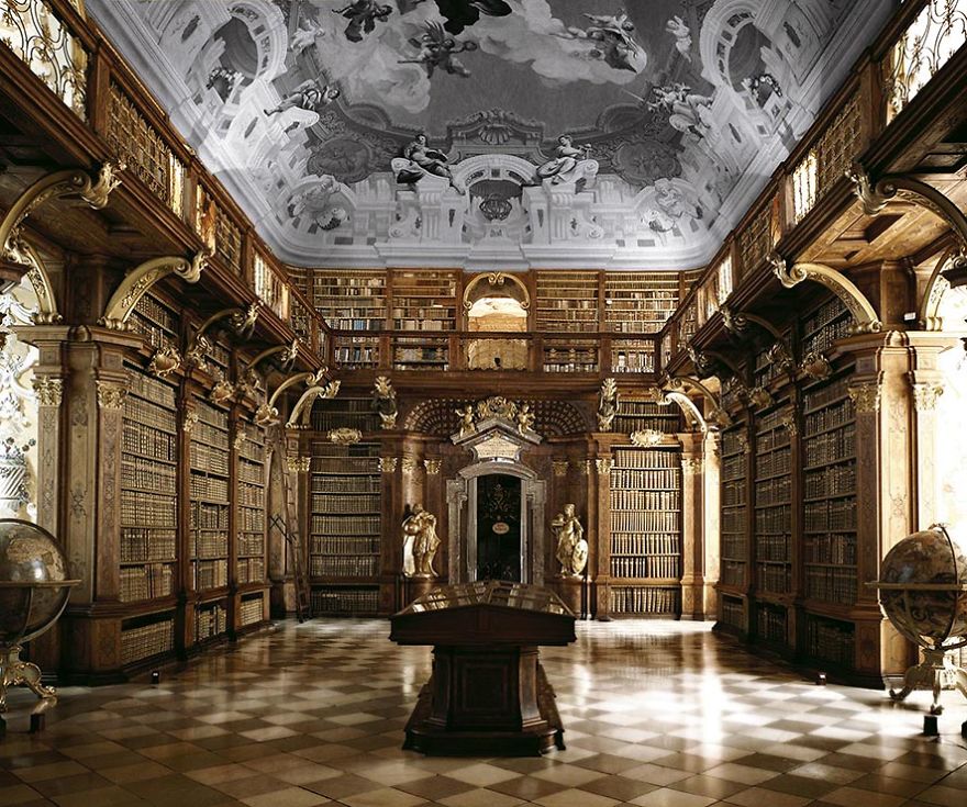 Photographer Goes Around The World In Search Of The Most Beautiful Libraries, And Here Is What He Found Photographer Goes Around The World In Search Of The Most Beautiful Libraries, And Here Is What He Found