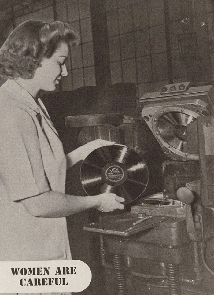 This Guide From The 1940s Told Male Bosses How To Deal With Women Employees