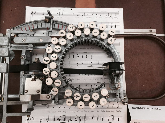 This Is A Music Typewriter From The 1950s, Only A Handful Are Left Today This Is A Music Typewriter From The 1950s, Only A Handful Are Left Today