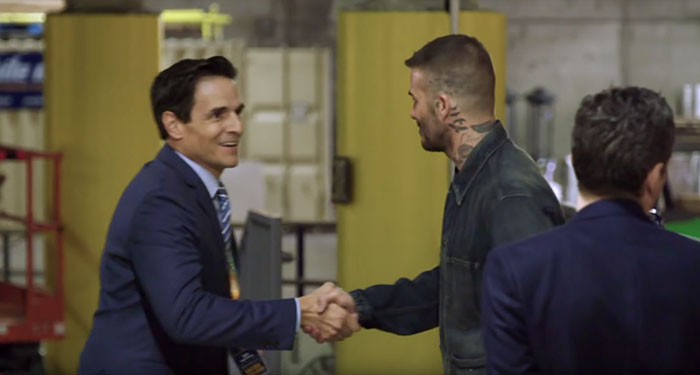 David Beckham Goes To See His Statue For The First Time, Doesn’t Know It’s Been Replaced By A Prank One David Beckham Goes To See His Statue For The First Time, Doesn’t Know It’s Been Replaced By A Prank One