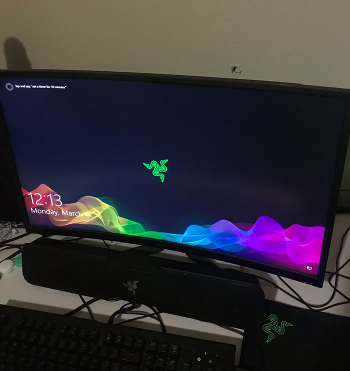 Gaming Monitor Stops One Of 5 Bullets Shot At This Guy’s House, MSI Offers To Replace It Gaming Monitor Stops One Of 5 Bullets Shot At This Guy’s House, MSI Offers To Replace It