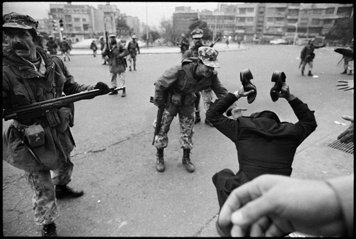 30 Photos That Look Ordinary Until You Know The Backstory 30 Photos That Look Ordinary Until You Know The Backstory