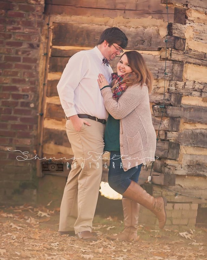 Jewelry Store Employee Shames Man For Buying A ‘Pathetic’ $130 Engagement Ring, He Gets Defended By His Fiancée Jewelry Store Employee Shames Man For Buying A ‘Pathetic’ $130 Engagement Ring, He Gets Defended By His Fiancée