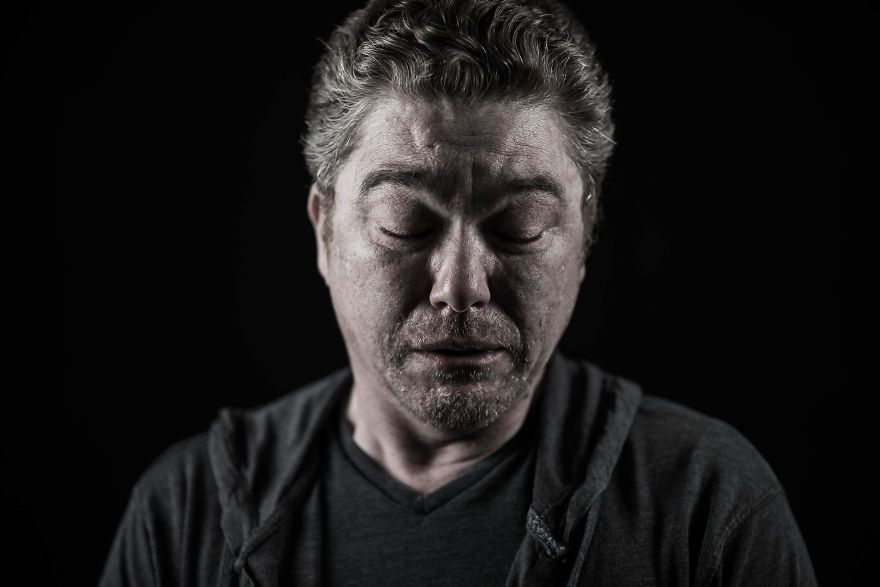 I Took Pictures Of My Friend Grieving A Lost Relationship I Took Pictures Of My Friend Grieving A Lost Relationship