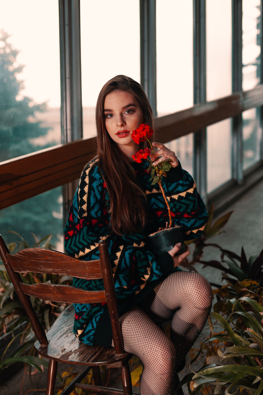 Photo Session In An Empty Auditorium Of The Uwr’s Chemistry Dept Photo Session In An Empty Auditorium Of The Uwr’s Chemistry Dept