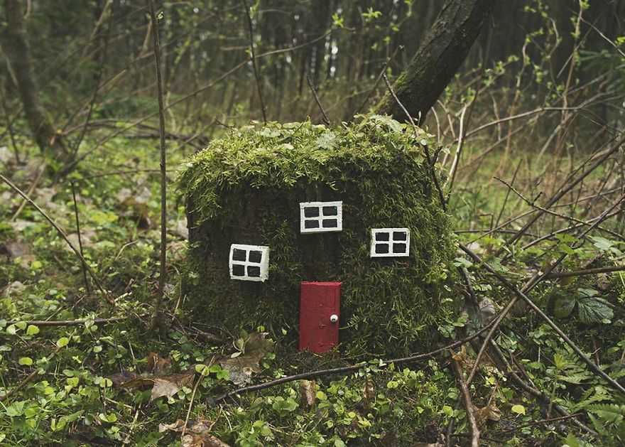 Russian Artist Transforms Everyday Objects Into “Something Else” Russian Artist Transforms Everyday Objects Into “Something Else”