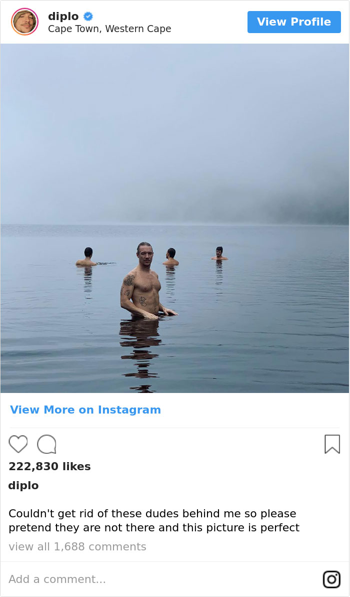 Diplo Complains About People ‘Ruining’ His Photo, So John Mayer Photoshops Them Out And Asks For $400 Diplo Complains About People ‘Ruining’ His Photo, So John Mayer Photoshops Them Out And Asks For $400