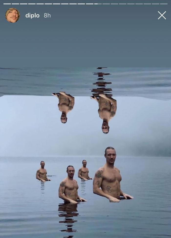 Diplo Complains About People ‘Ruining’ His Photo, So John Mayer Photoshops Them Out And Asks For $400 Diplo Complains About People ‘Ruining’ His Photo, So John Mayer Photoshops Them Out And Asks For $400