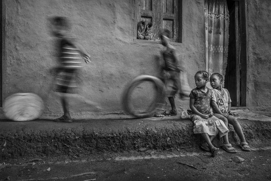 12 Of The Best Photos From The Second Half Of The B&#038;W Child Photography Contest 2018