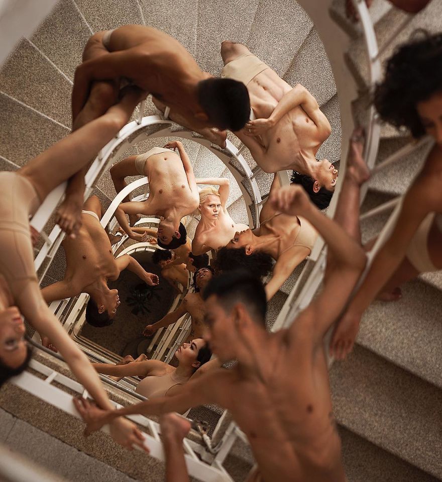 I Show The Perfect Balance Between The Bodies Of Dancers Through My Surreal Photography I Show The Perfect Balance Between The Bodies Of Dancers Through My Surreal Photography