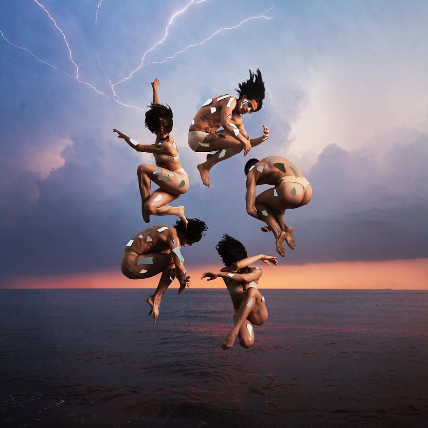 I Show The Perfect Balance Between The Bodies Of Dancers Through My Surreal Photography I Show The Perfect Balance Between The Bodies Of Dancers Through My Surreal Photography