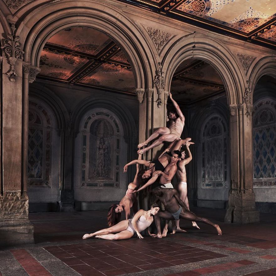I Show The Perfect Balance Between The Bodies Of Dancers Through My Surreal Photography I Show The Perfect Balance Between The Bodies Of Dancers Through My Surreal Photography