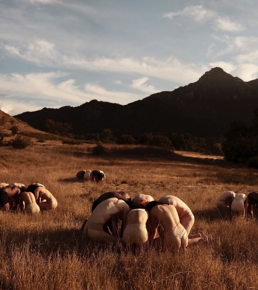 I Show The Perfect Balance Between The Bodies Of Dancers Through My Surreal Photography I Show The Perfect Balance Between The Bodies Of Dancers Through My Surreal Photography
