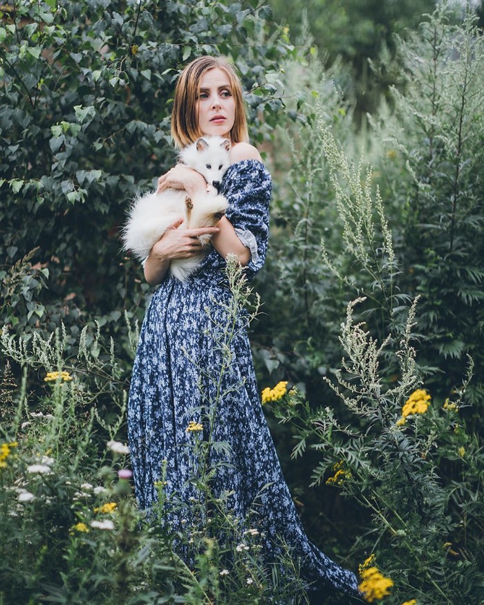 Famous Russian Photographer Ends Her Career To Live In A Forest With 100 Sick Dogs