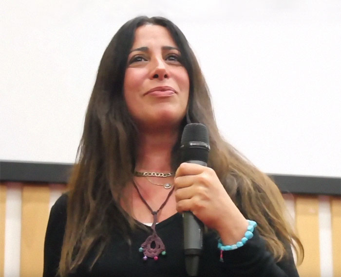 Woman Talks On The Importance Of Body Autonomy By Sharing Her Mom’s Experience With A Misogynist Doctor Woman Talks On The Importance Of Body Autonomy By Sharing Her Mom’s Experience With A Misogynist Doctor